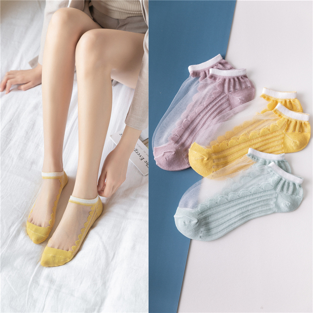Fashionable women's socks