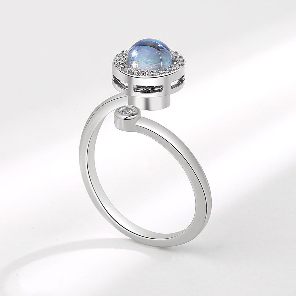 Stylish Rotatable Ring Image 5
