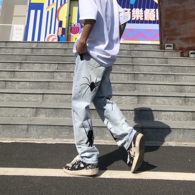 Spider Print Jeans Outfit Inspiration