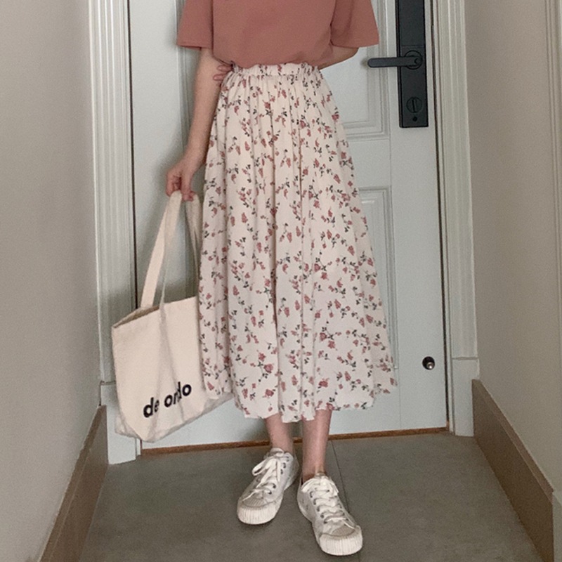 Floral Skirt in Action