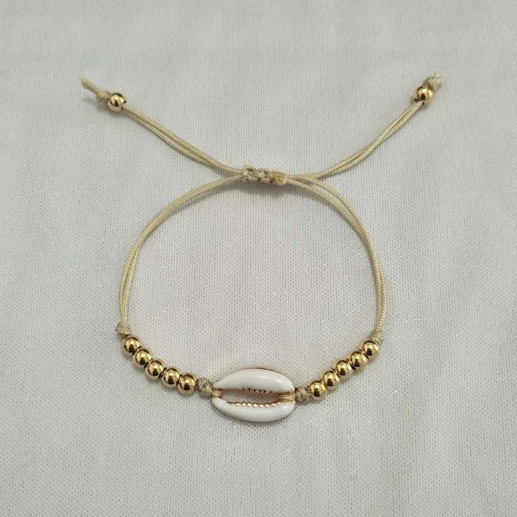 Holiday Round Beads Woven Shell Bracelet Image 7