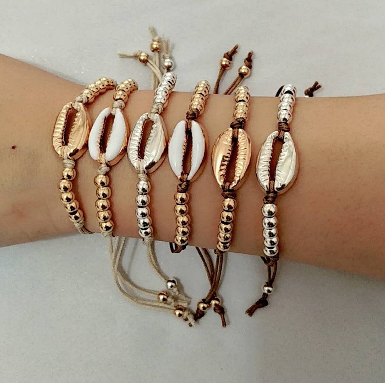 Holiday Round Beads Woven Shell Bracelet Image 1