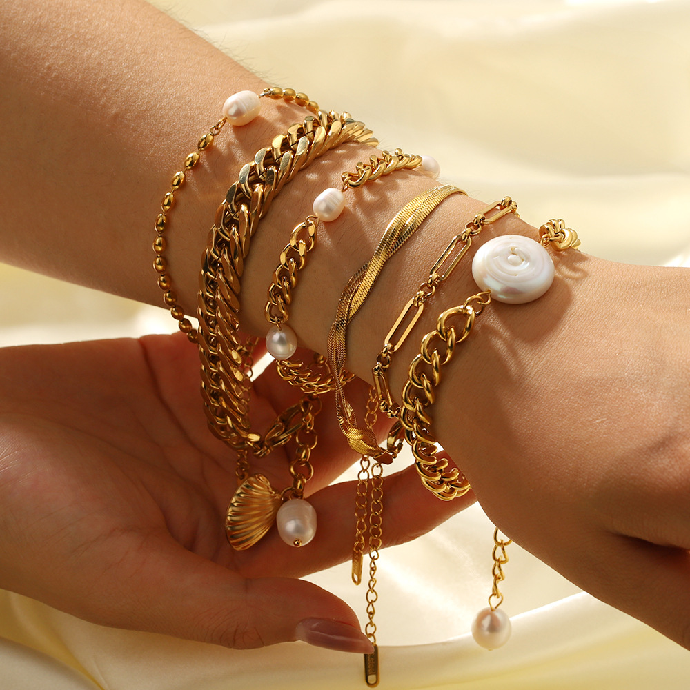 Beach Style Bracelet Image 1