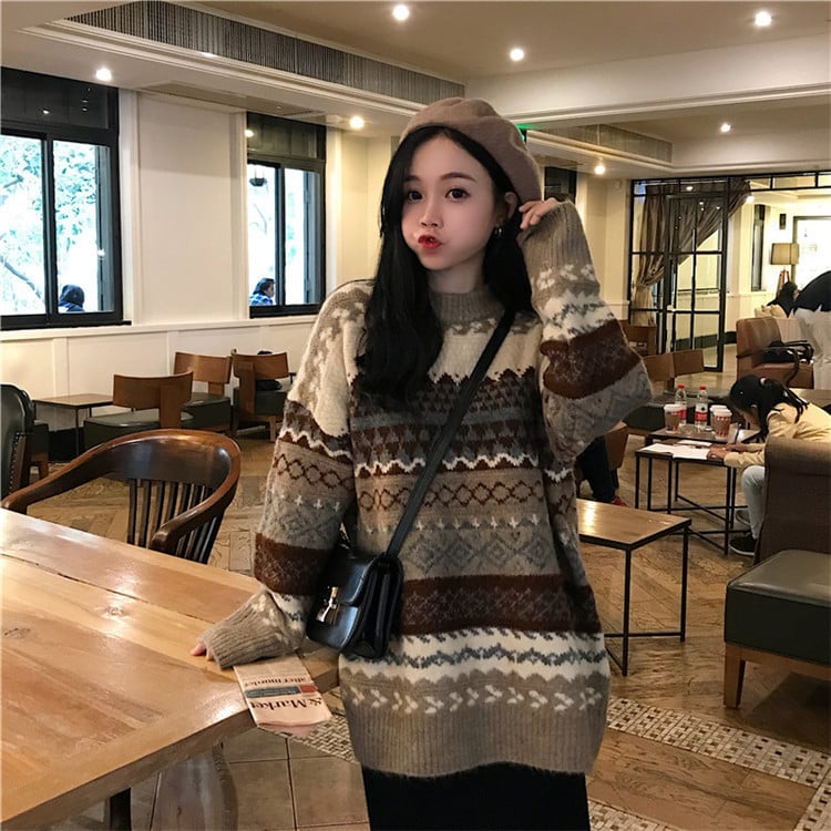 Women's Loose Fashion Jacquard Diamond Sweater 2