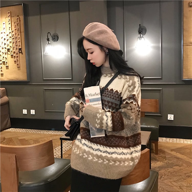 Women's Loose Fashion Jacquard Diamond Sweater 3
