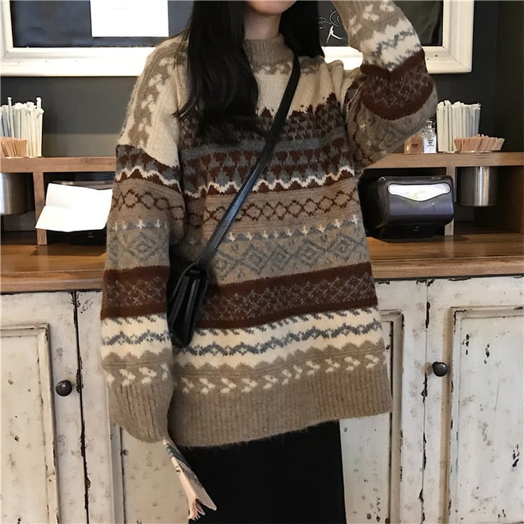 Women's Loose Fashion Jacquard Diamond Sweater 4