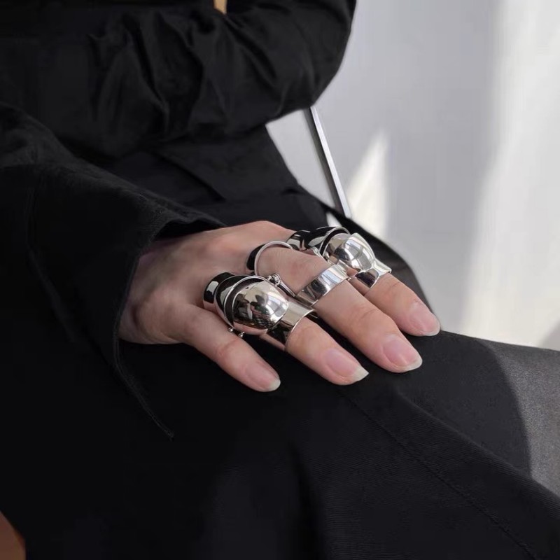 Couple Metal Armor Ring 1