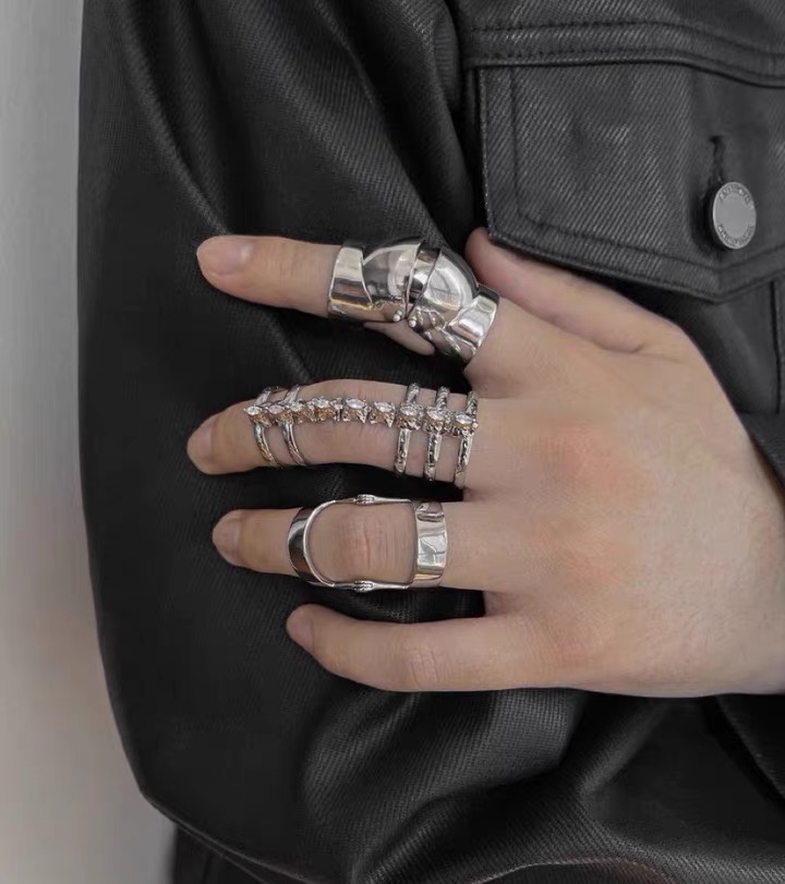 Couple Metal Armor Ring 4