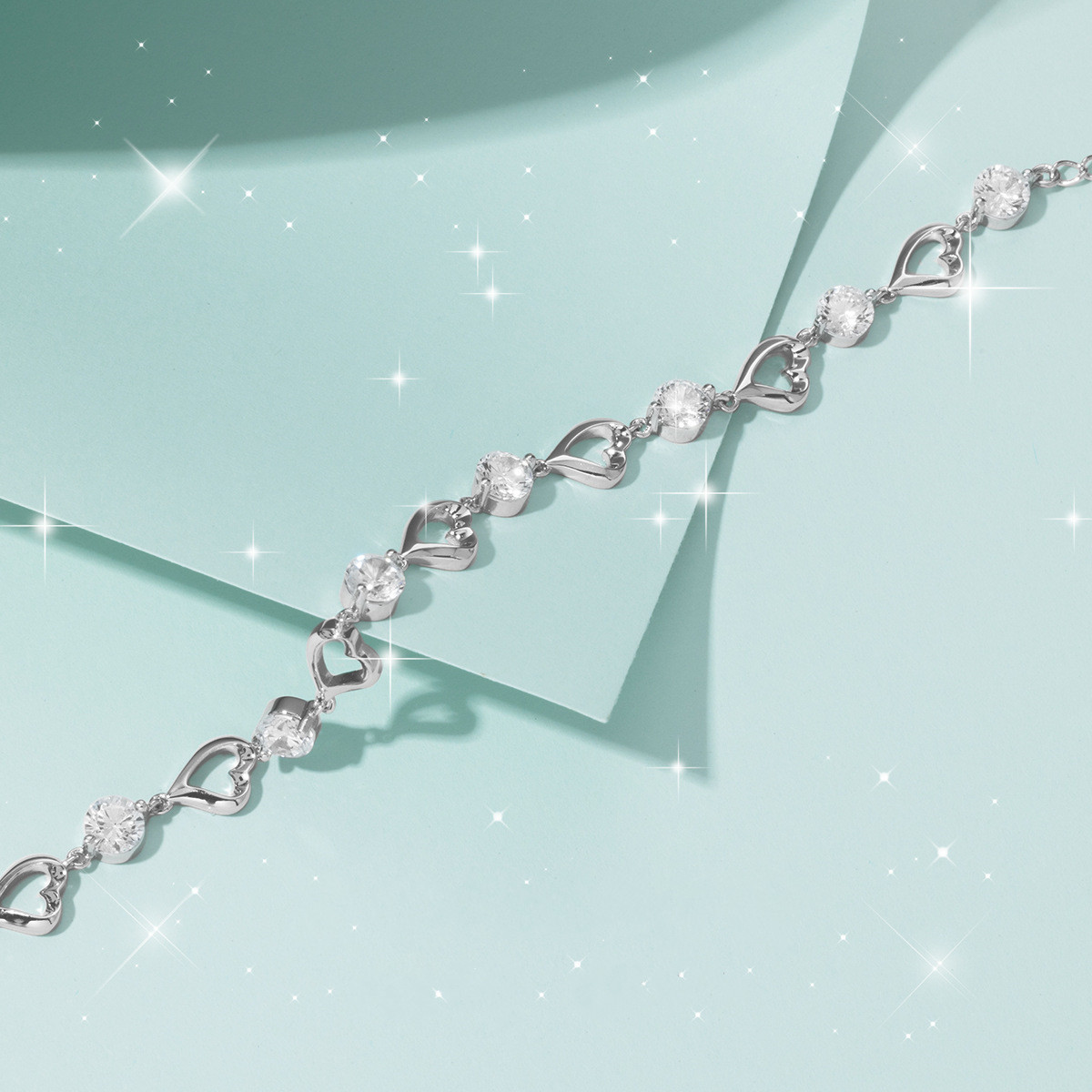 Women's Loving Heart Zircon Bracelet Image 2