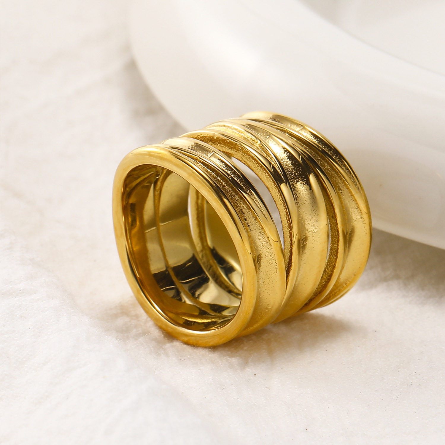 Fashion Ring Image 4
