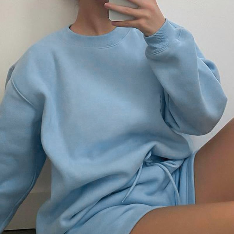 Round Neck Pullover Sweatshirt Shorts Suit Image 5