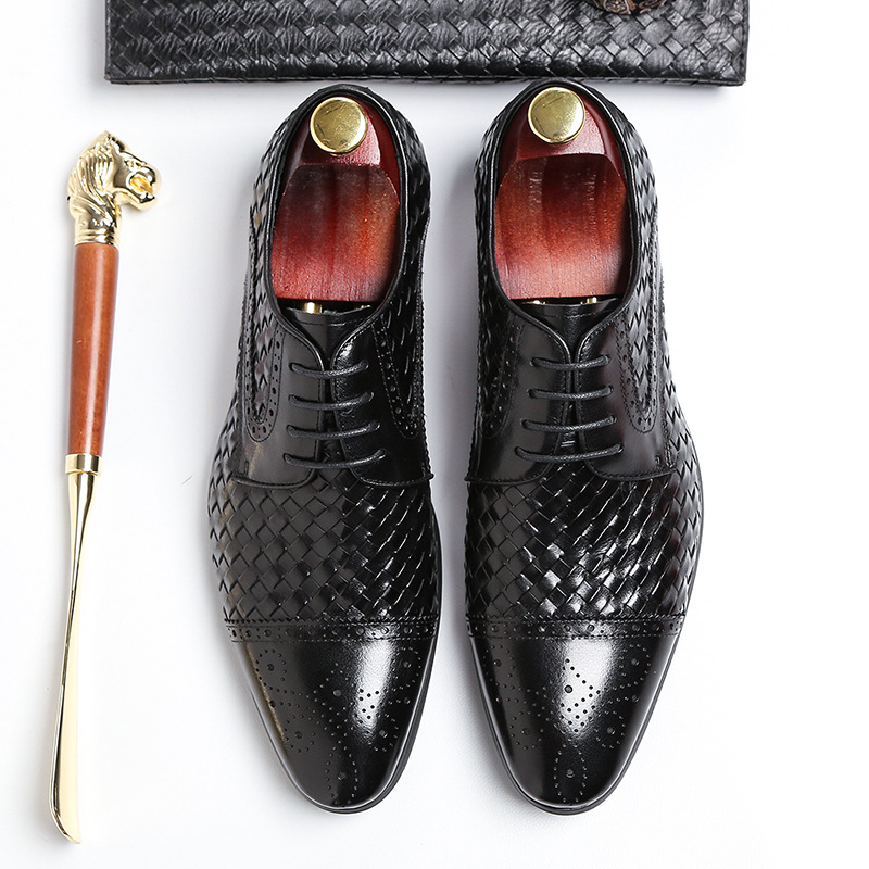 Men's New British Woven Pointed Business Leather Shoes - Top View