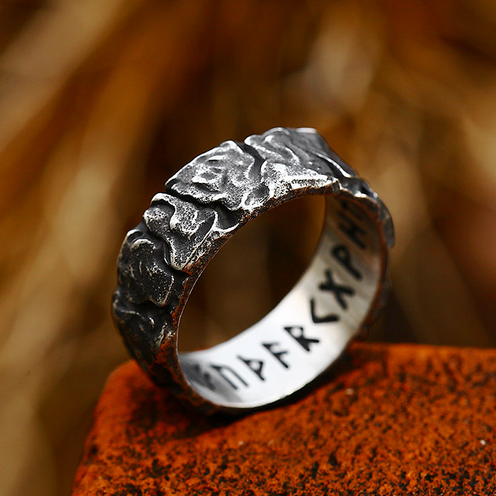 Women's Fashion Stainless Steel Ring - Image 4