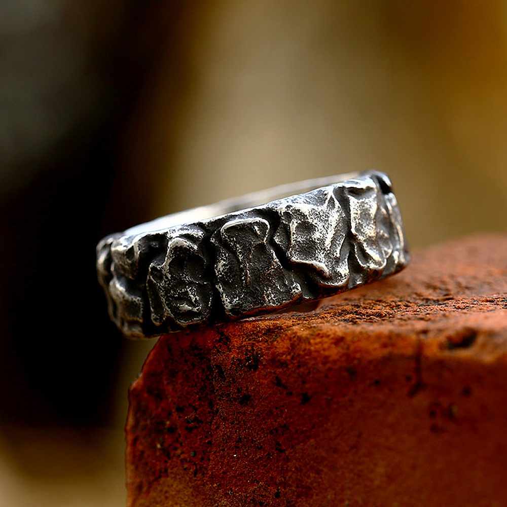 Women's Fashion Stainless Steel Ring - Image 3