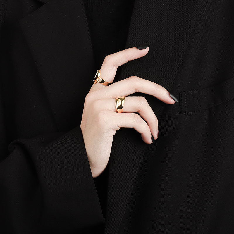 Adjustable Minimalist Shell Ring - Image 6