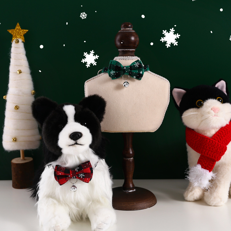 Snowflake Red Grid Collar