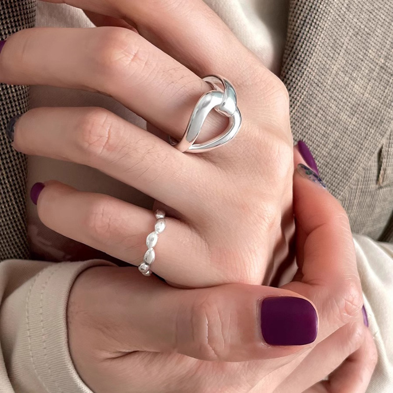 Female Hollow Line Irregular Cross Ring 3