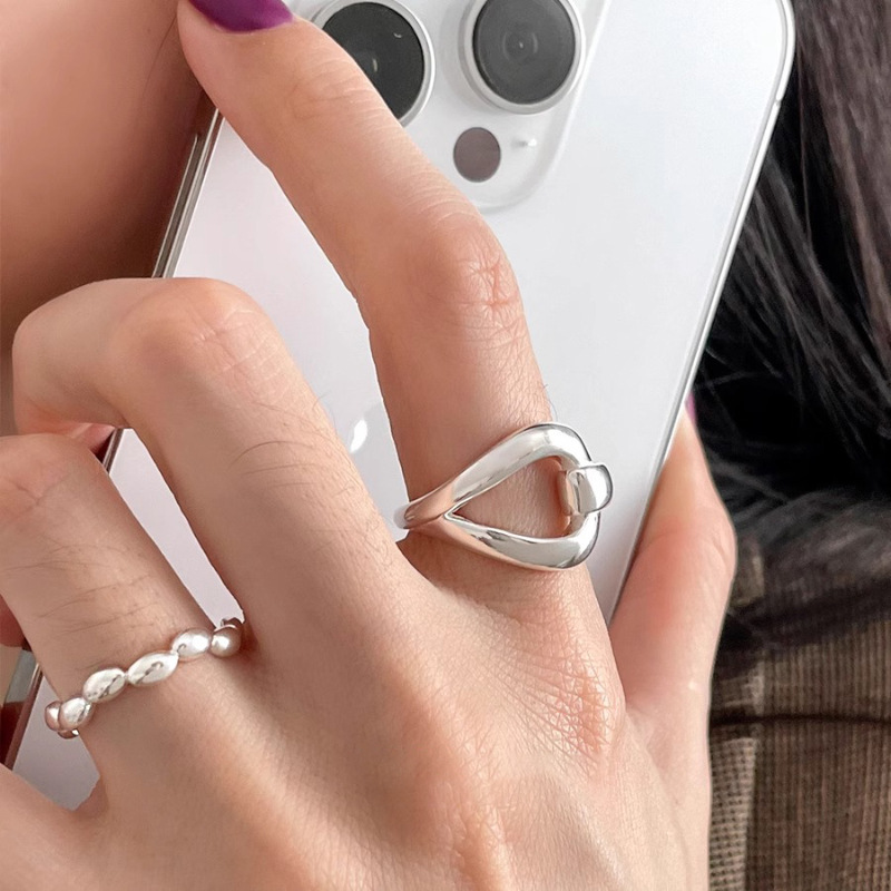 Female Hollow Line Irregular Cross Ring 2