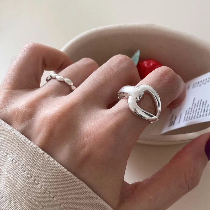 Female Hollow Line Irregular Cross Ring 1