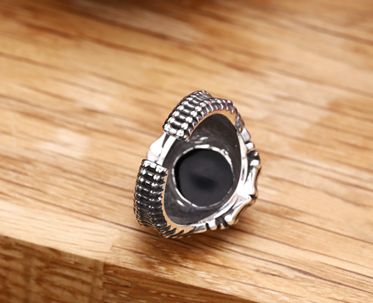 Men's and Women's Rings Image 6