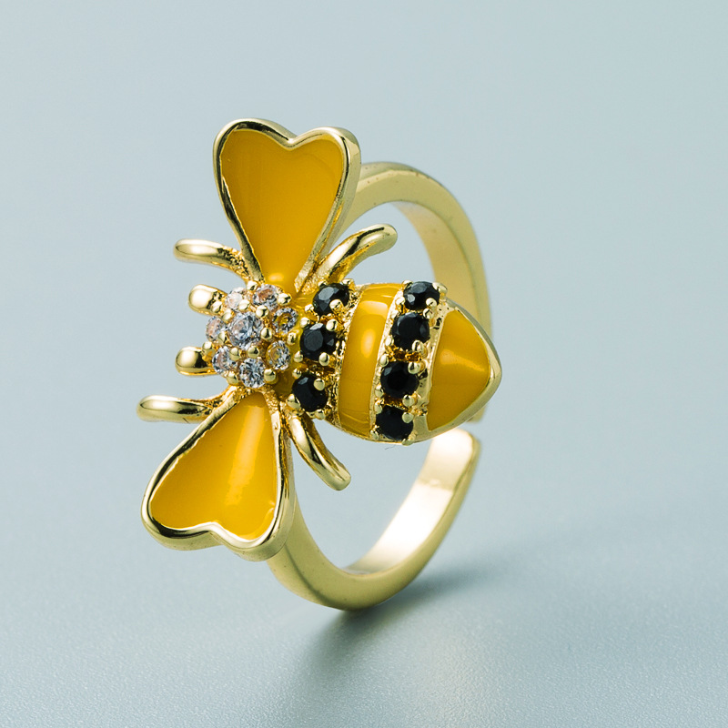 Adjustable Bee Ring