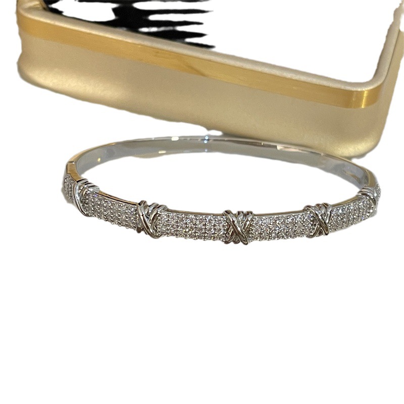 Light Luxury Full Diamond Bamboo Bracelet - Image 5