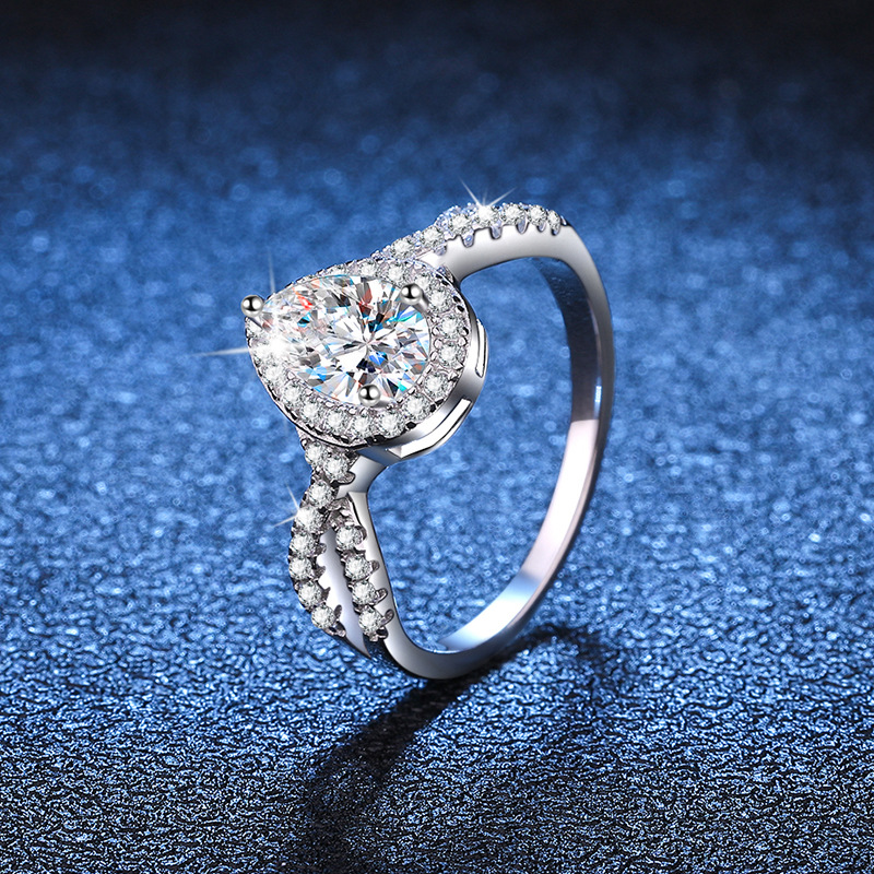 Moissanite Ring Image 4