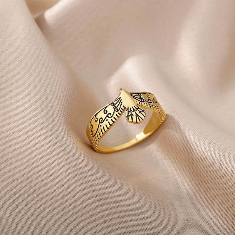 Inlaid Zircon Blackened Eagle Pattern Ring 4