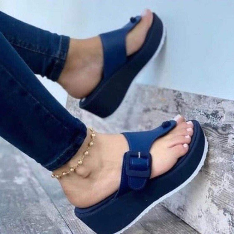 Casual Beach Shoes - Stylish Look