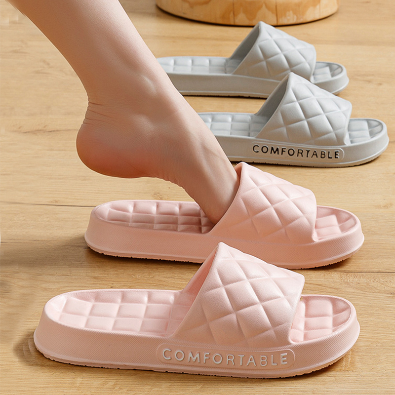 Men's Home Slippers Image 2