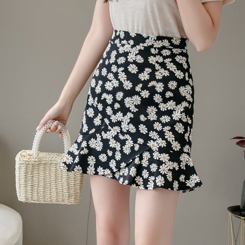 Irregular Small Daisy Skirt