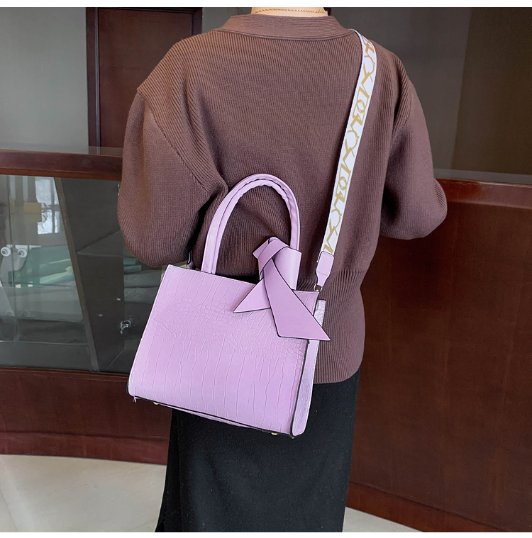 Fashionable Shoulder Bag