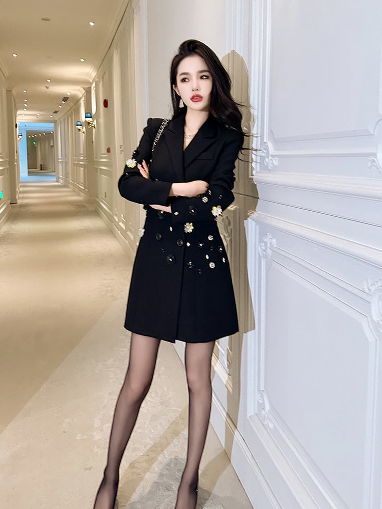 Sophisticated Dress for Socialites