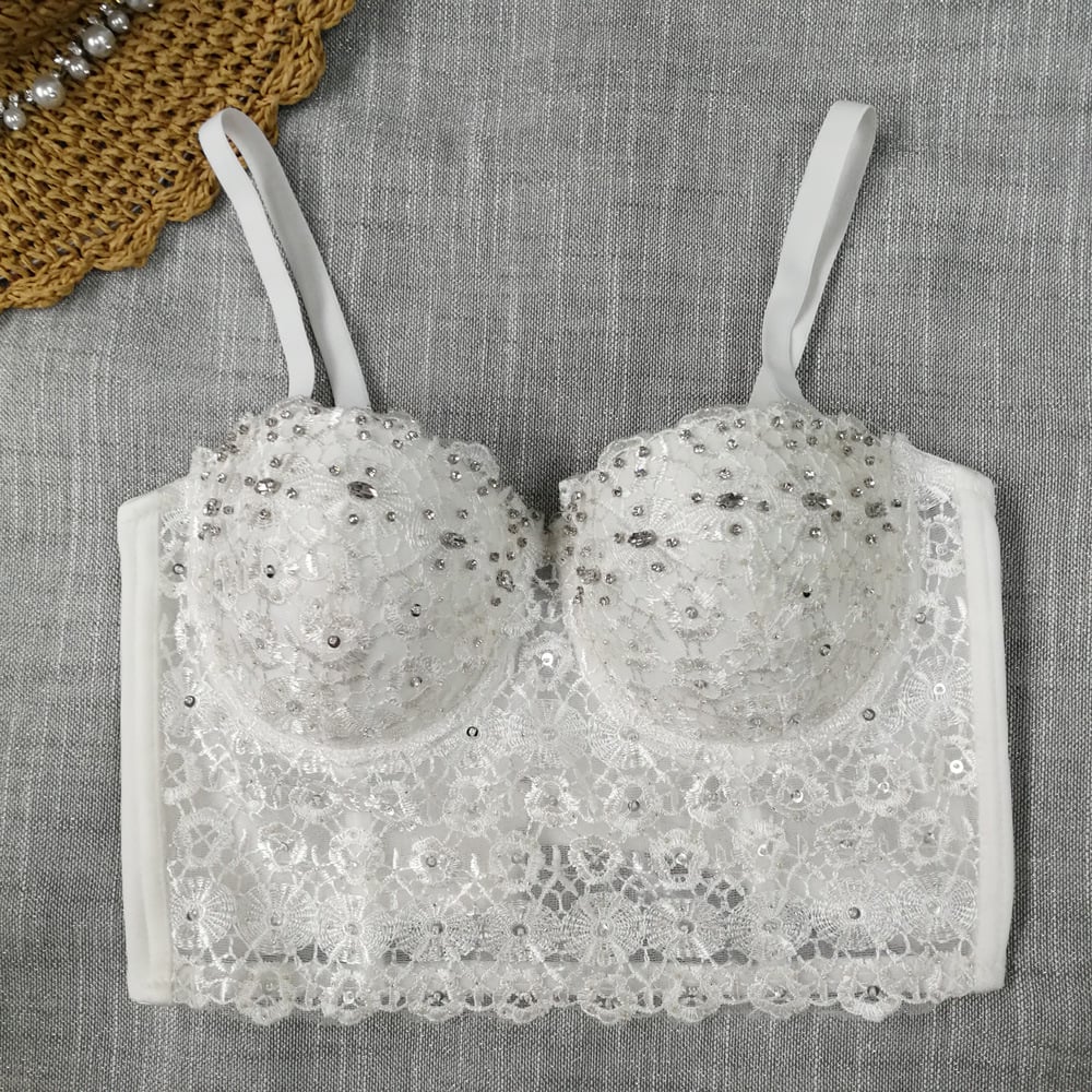 Elegant Lace Detail