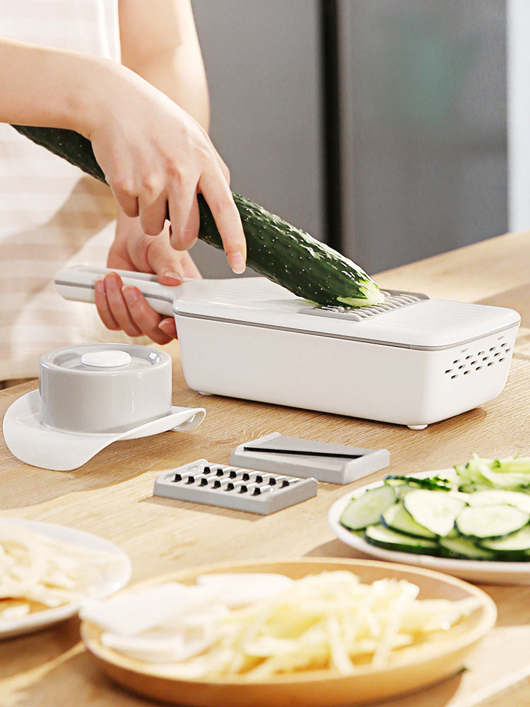Multifunctional Vegetable Cutter Image 4