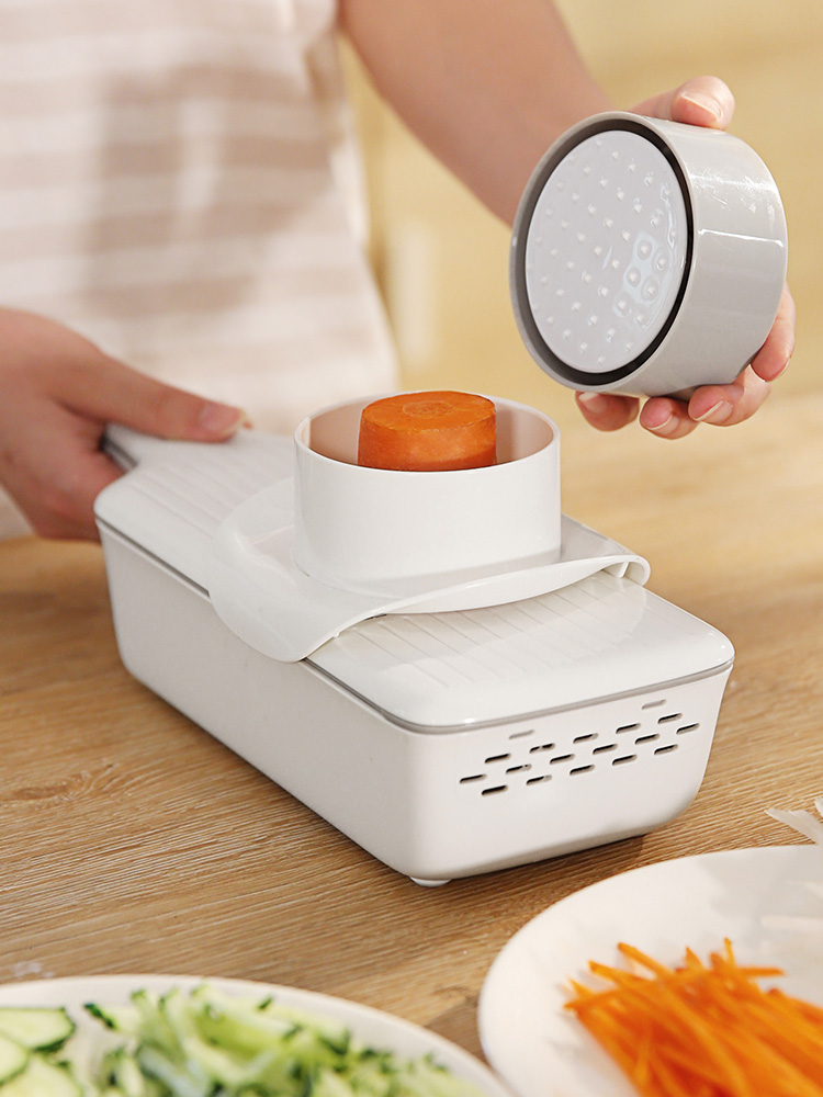 Multifunctional Vegetable Cutter Image 2