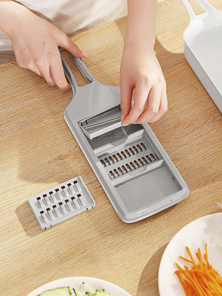 Multifunctional Vegetable Cutter Image 1