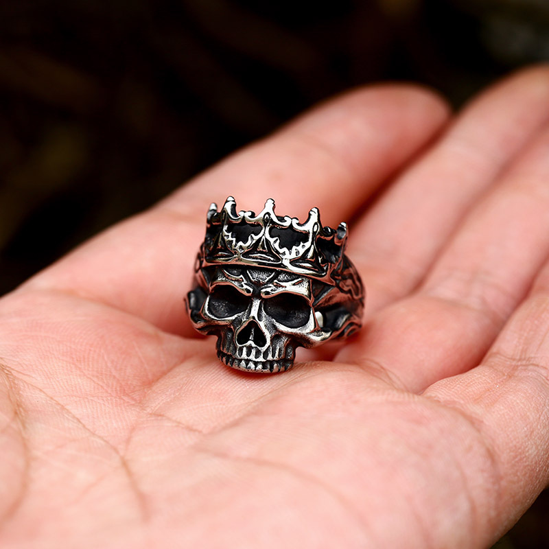 Punk Titanium Steel Skull Crown Ring Back