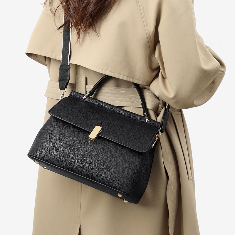 Single Shoulder Crossbody Handbag 3