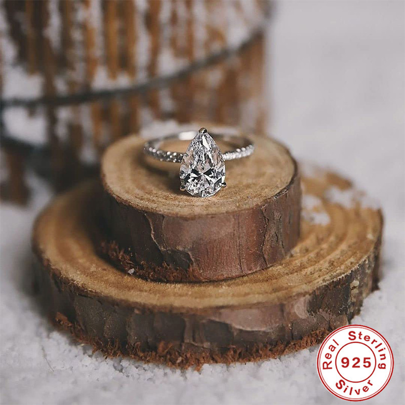 Engagement Ring Image 5