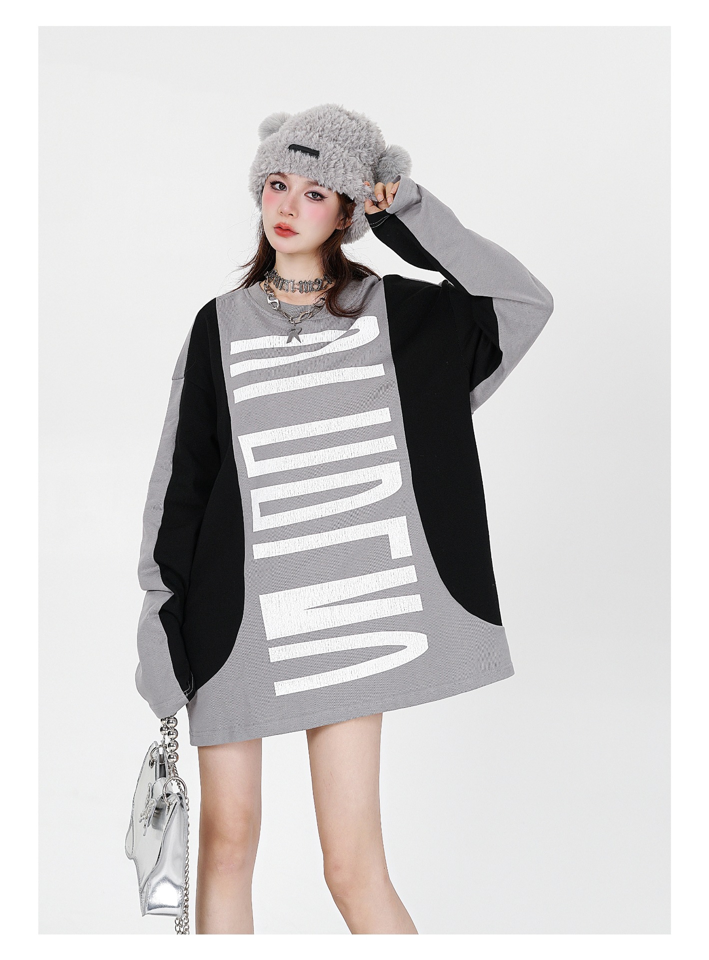 Sweater Image 4