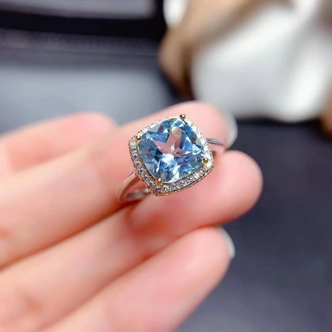 Natural Blue Topaz Ring Image 2