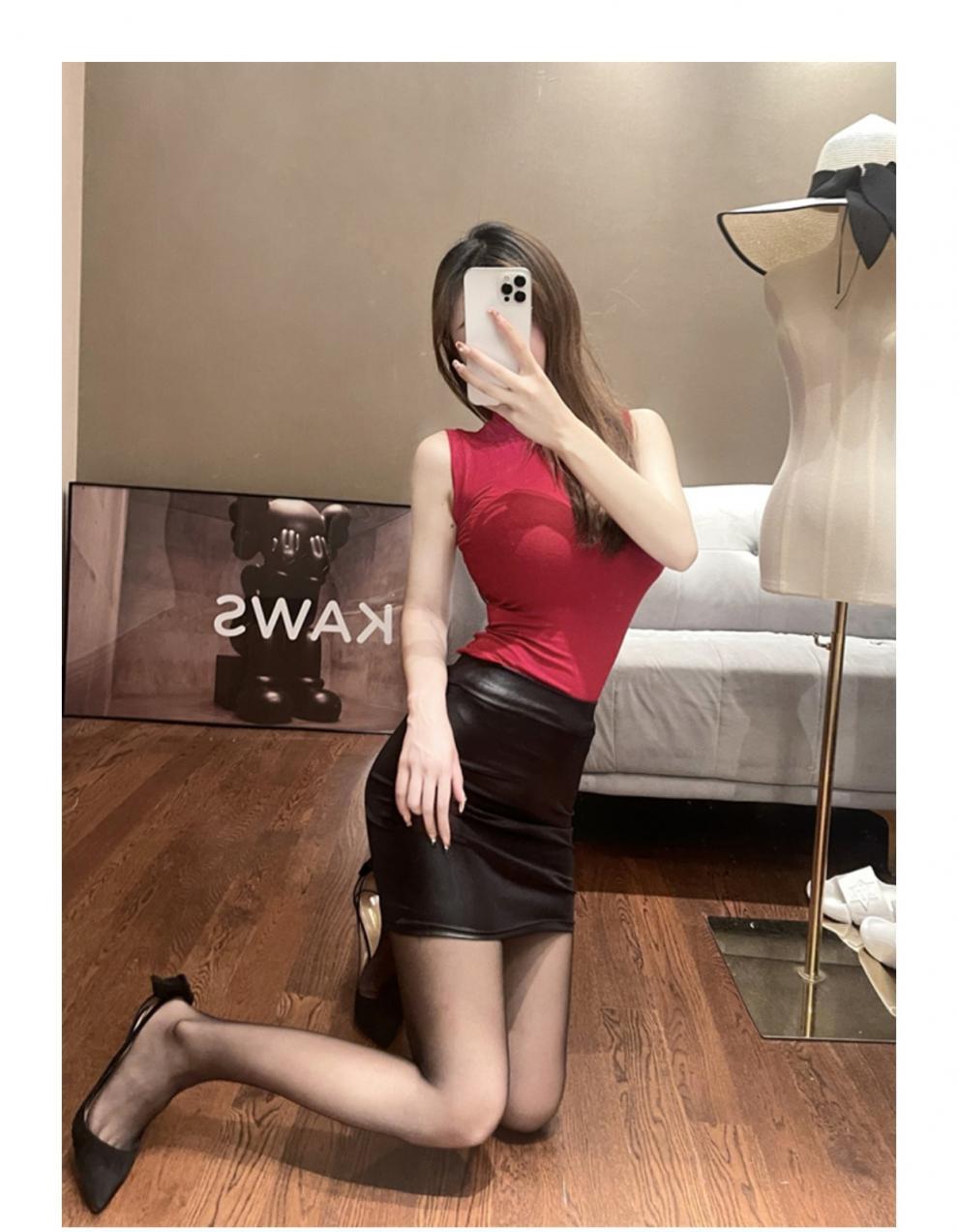 Matte PU Hip Skirt Image 2