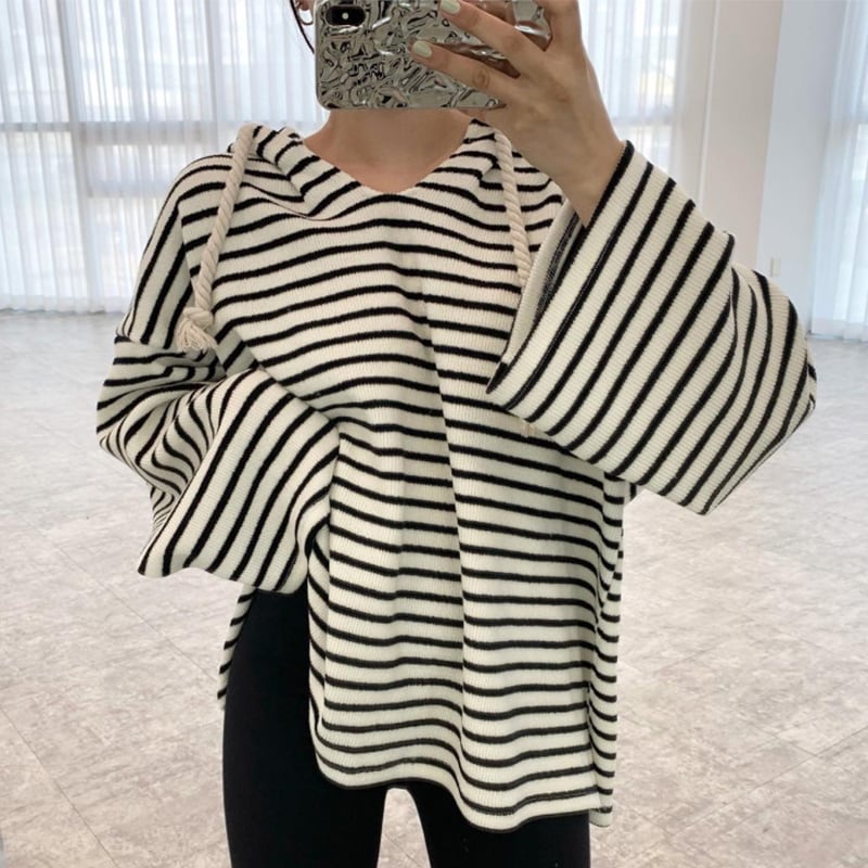 Women's Side Slit Long Sleeve Pullover Sweatshirt