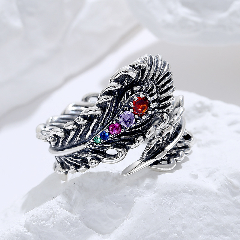 Women's Silver Feather Ring Image 3