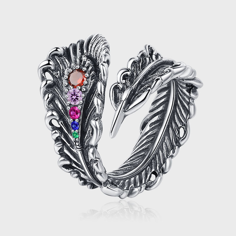 Women's Silver Feather Ring Image 1