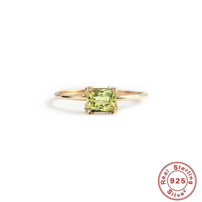 Fashion Classic Square Diamond Emerald Ring Image 3