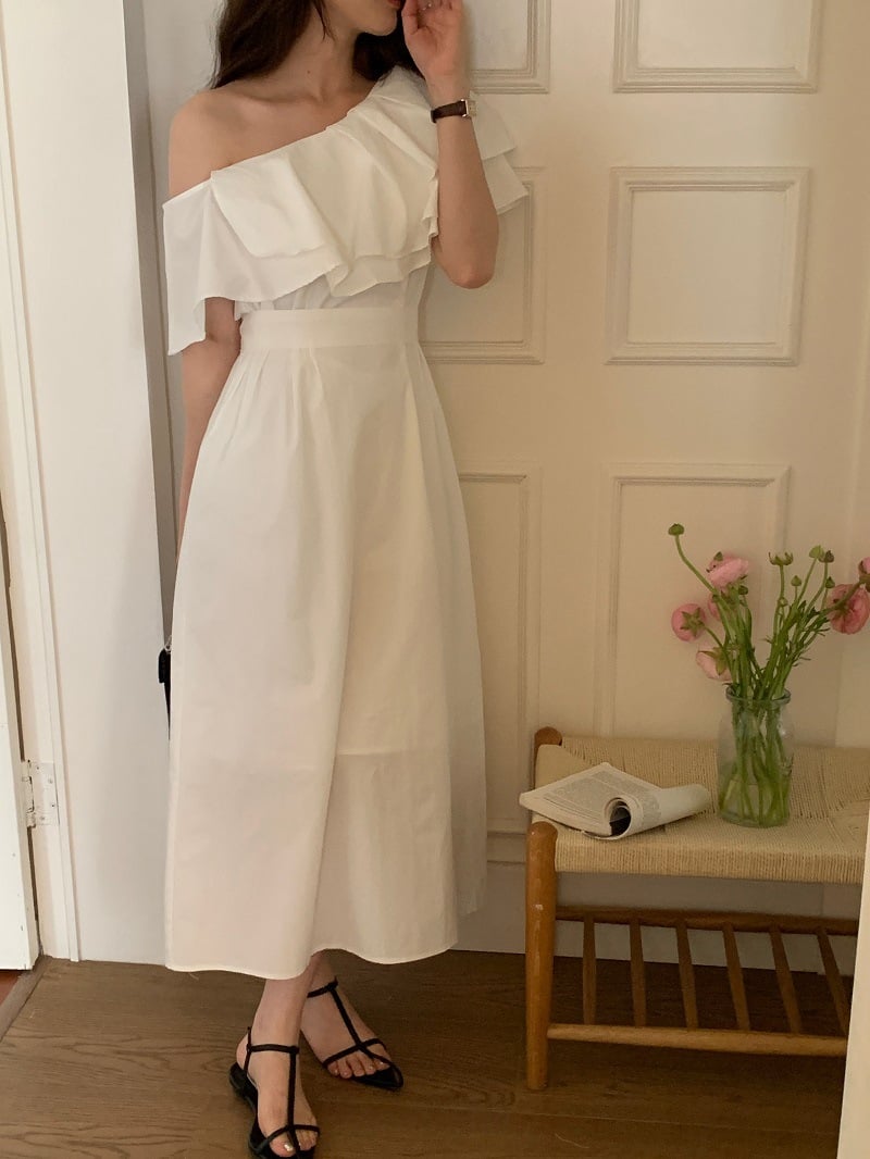 Elegant Dress - Image 3