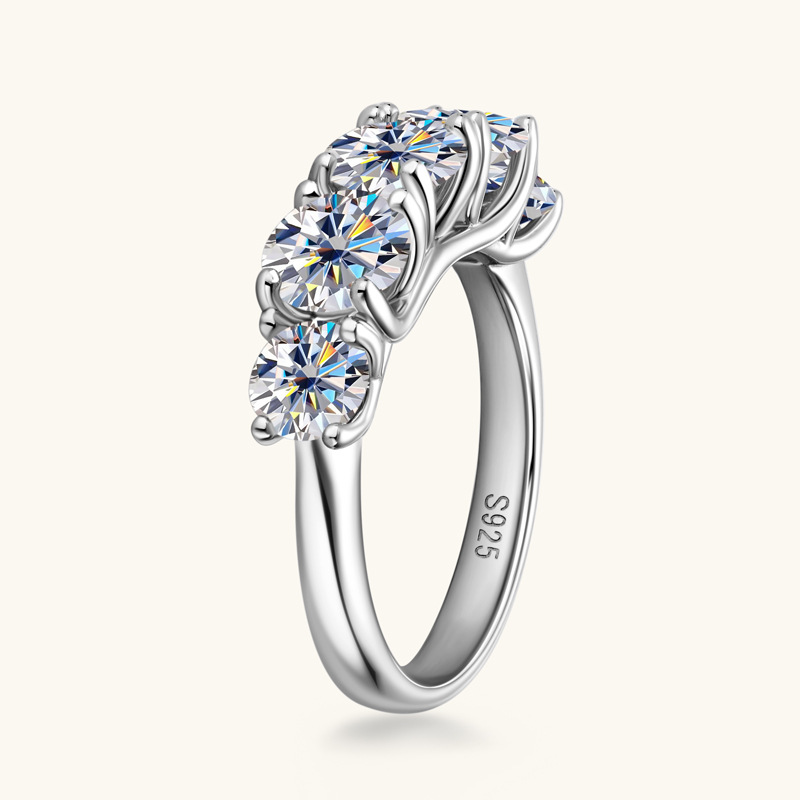 Lux Ins Style Moissanite Ring Image 2