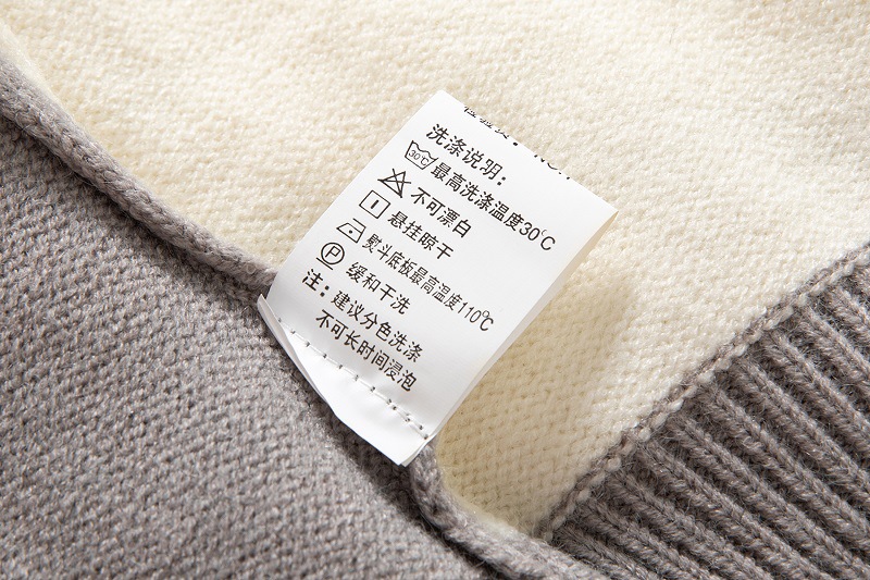 Men's Multi-colored Half-turtleneck Sweater Style 18